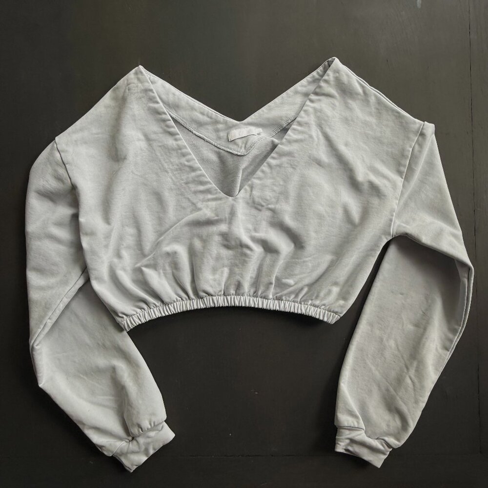 Meshki | Long Sleeve V-Neck Crop Top